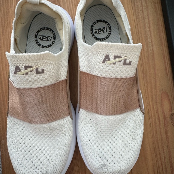 APL Athletic Propulsion Labs Techloom Bliss sneakers, women’s size 5.5 - Picture 3 of 5